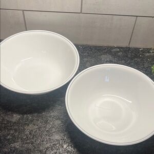 Set of 2 Corelle Vegetable/Serving Bowls. Like new. Classic Cafe Blue.